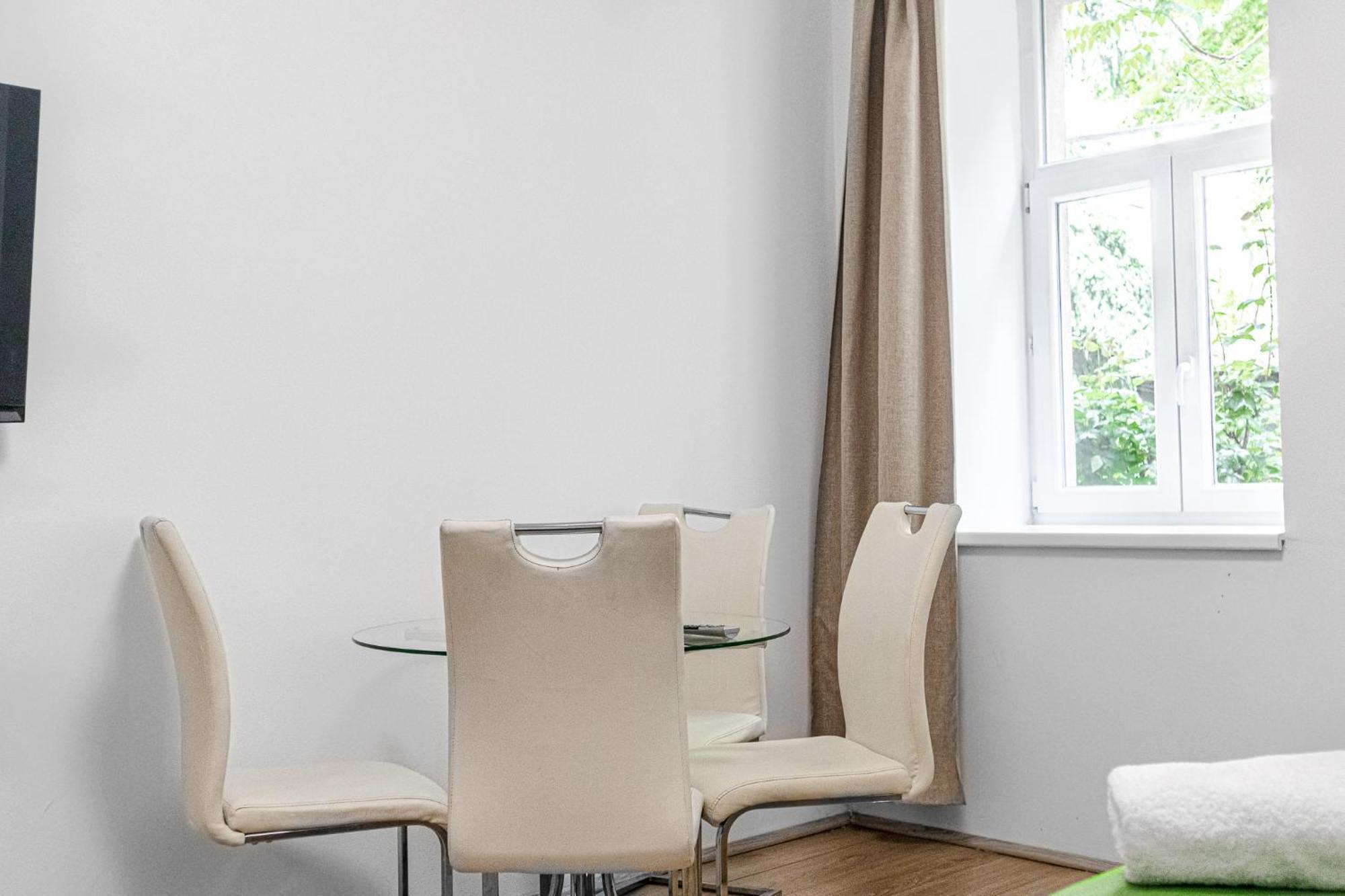 Lovely 2Br Shared Apartment, Enkplatz U3, 15Min To Center Wien Exterior foto