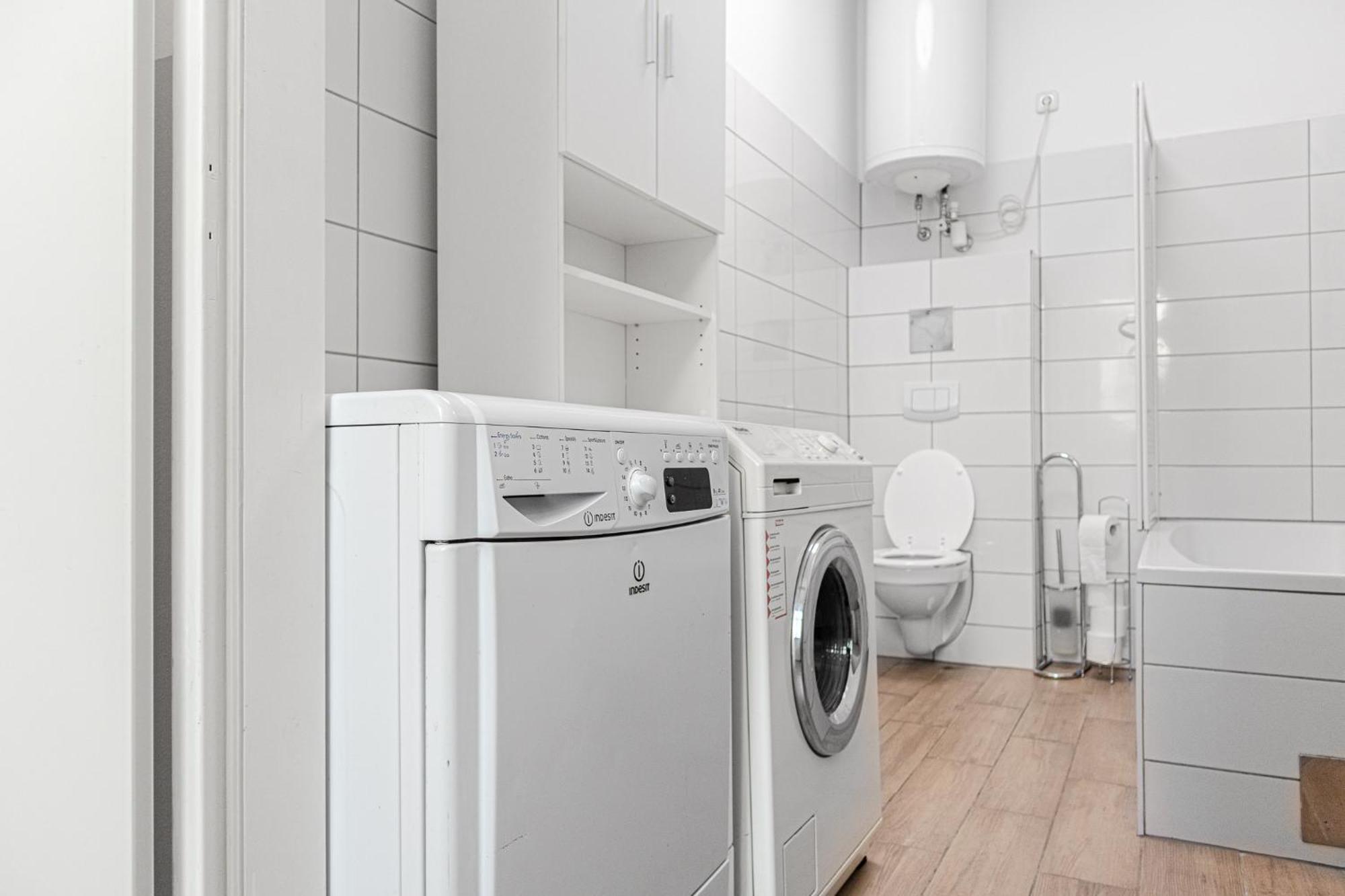 Lovely 2Br Shared Apartment, Enkplatz U3, 15Min To Center Wien Exterior foto