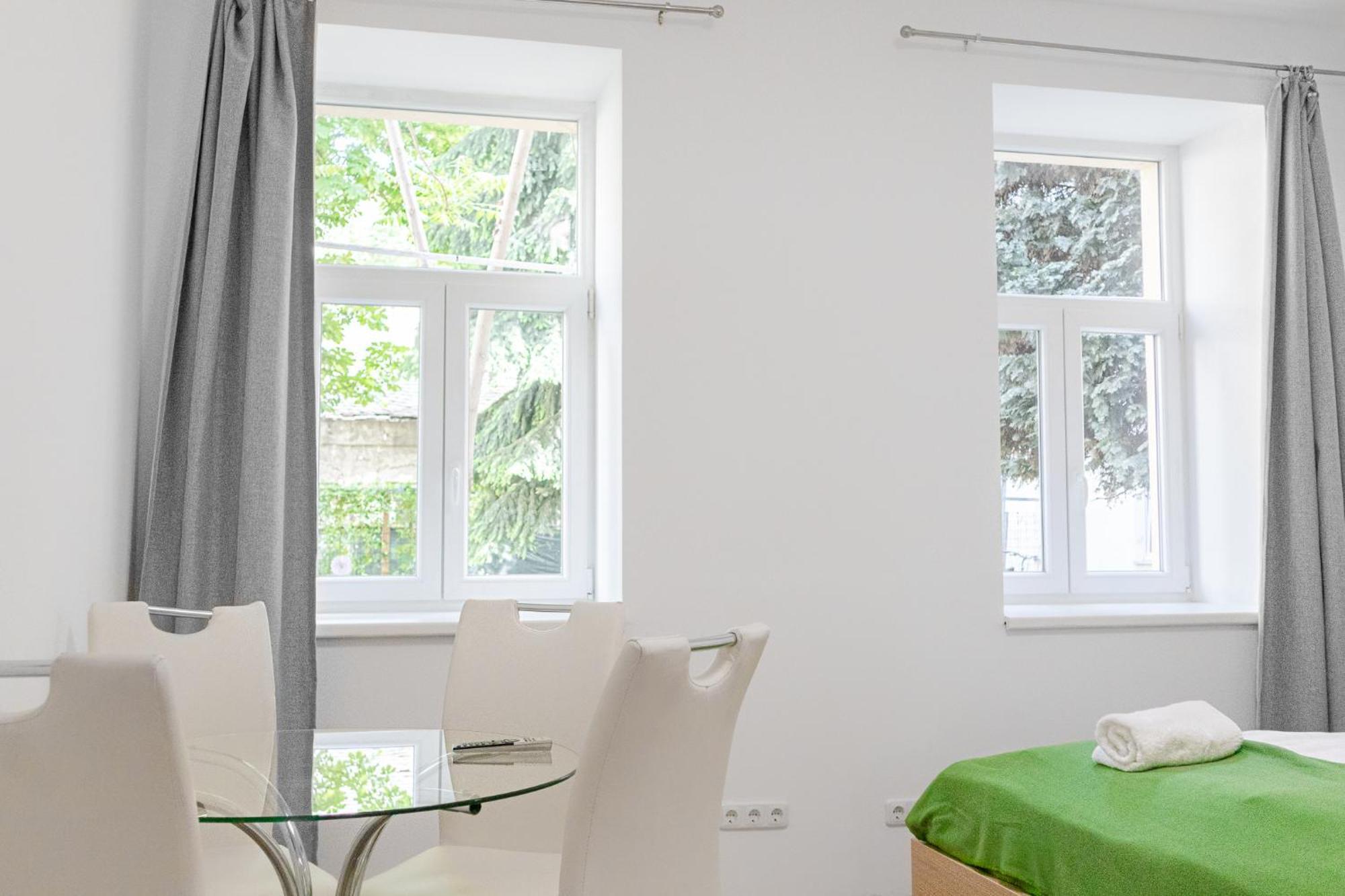 Lovely 2Br Shared Apartment, Enkplatz U3, 15Min To Center Wien Exterior foto