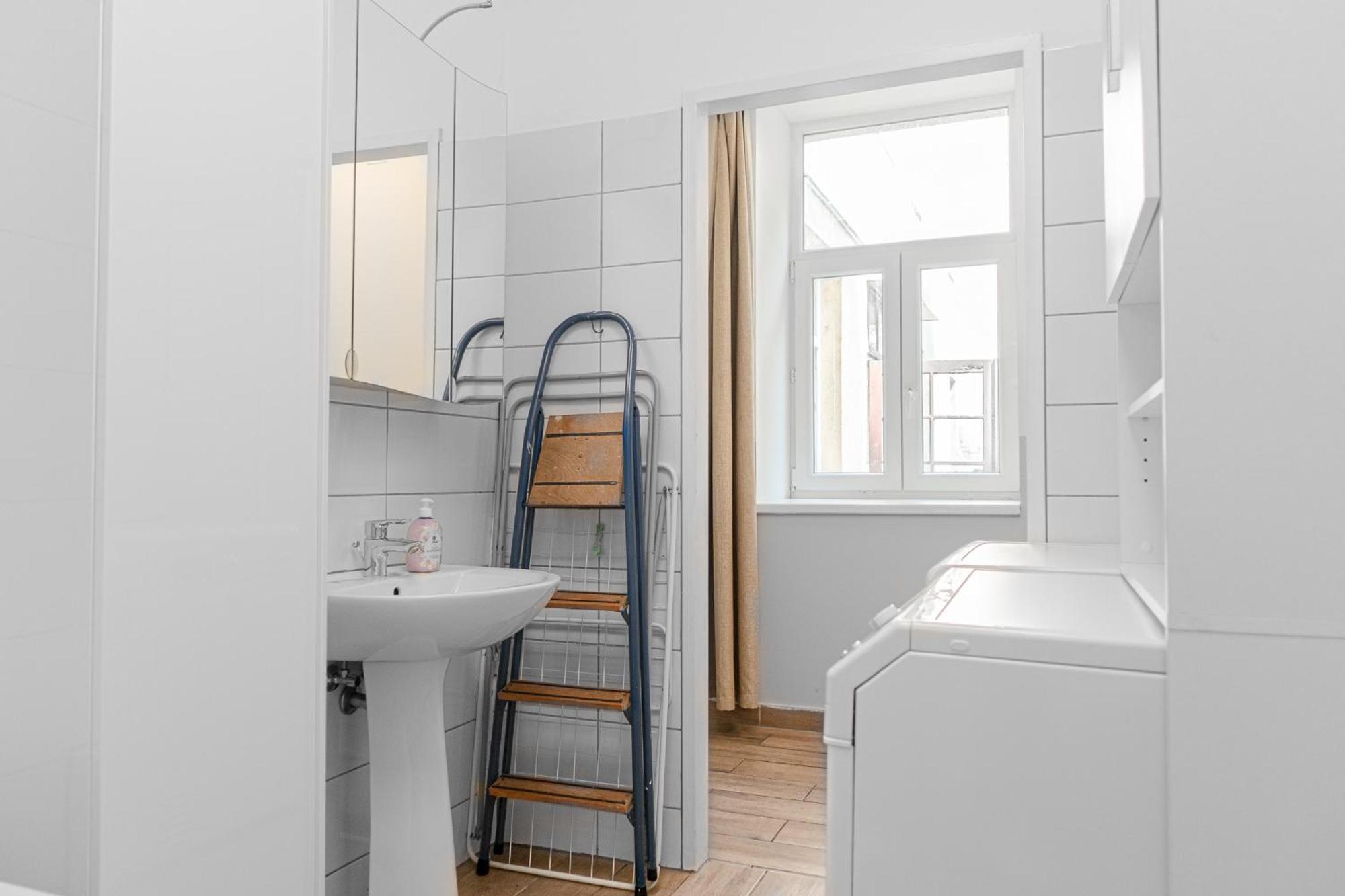 Lovely 2Br Shared Apartment, Enkplatz U3, 15Min To Center Wien Exterior foto